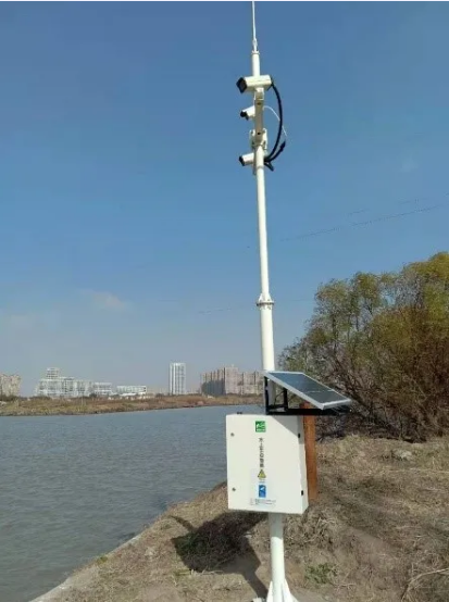 华东师大地科院李响团队与龙8国际（上海）信息技术有限公司合作研发：基于多源遥感技术的水生植物智能监测与报警系统